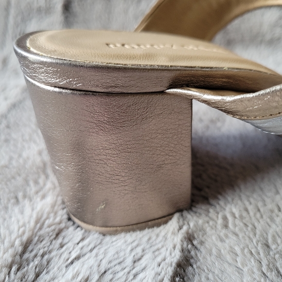 Poppy Barley | Size 7 The Block Party 3” Sandal - Picture 8 of 11